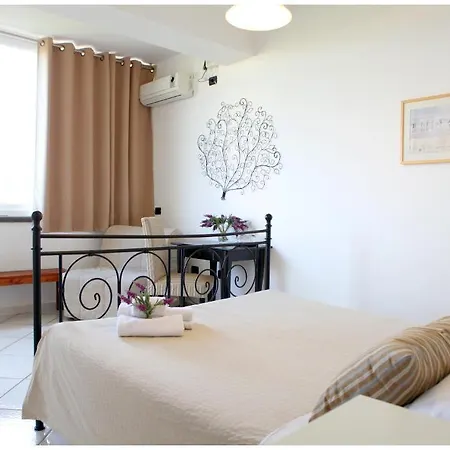 Bed and Breakfast Certe Notti - Πομπηία